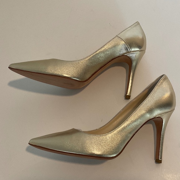 BUTTER Gold Leather Heels Size 8 EXCELLENT CONDITION - Picture 7 of 11